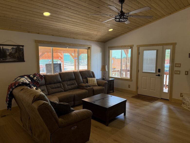 Duck Creek Mountain Cabin with Hot Tub & Casita - Duck Creek Village, Utah