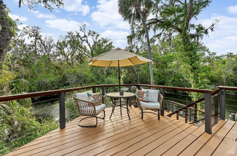 Private Waterfront Haven Along a Tranquil Florida River - Brandon, Florida