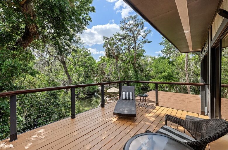 Private Waterfront Haven Along a Tranquil Florida River - Brandon, Florida