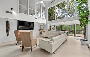 Private Waterfront Haven Along a Tranquil Florida River - Brandon, Florida