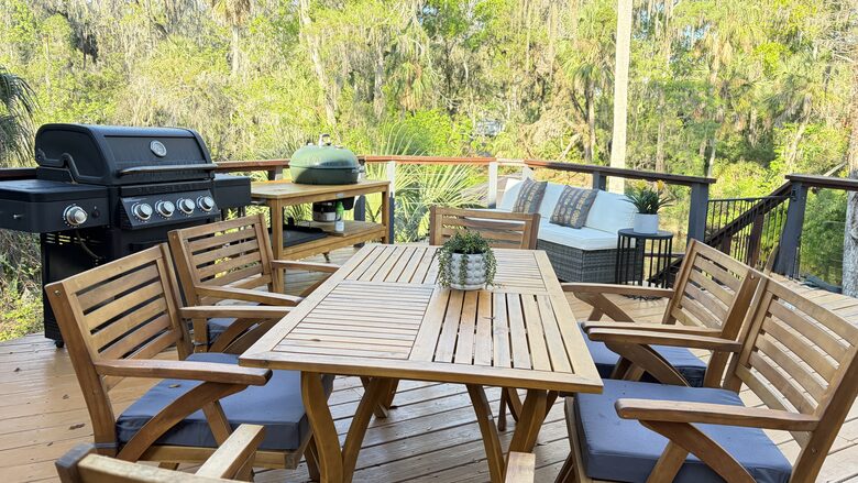 Private Waterfront Haven Along a Tranquil Florida River - Brandon, Florida