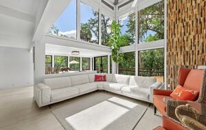 Private Waterfront Haven Along a Tranquil Florida River - Brandon, Florida
