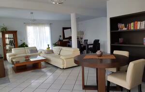Refined Residence at the Gateway to Geneva - Saint-Genis-Pouilly, France