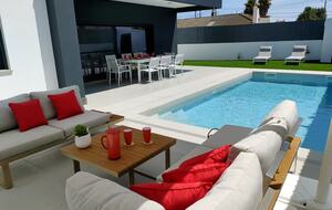 Sophisticated Azeitão Home with Heated Pool - Azeitão, São Simão, Portugal