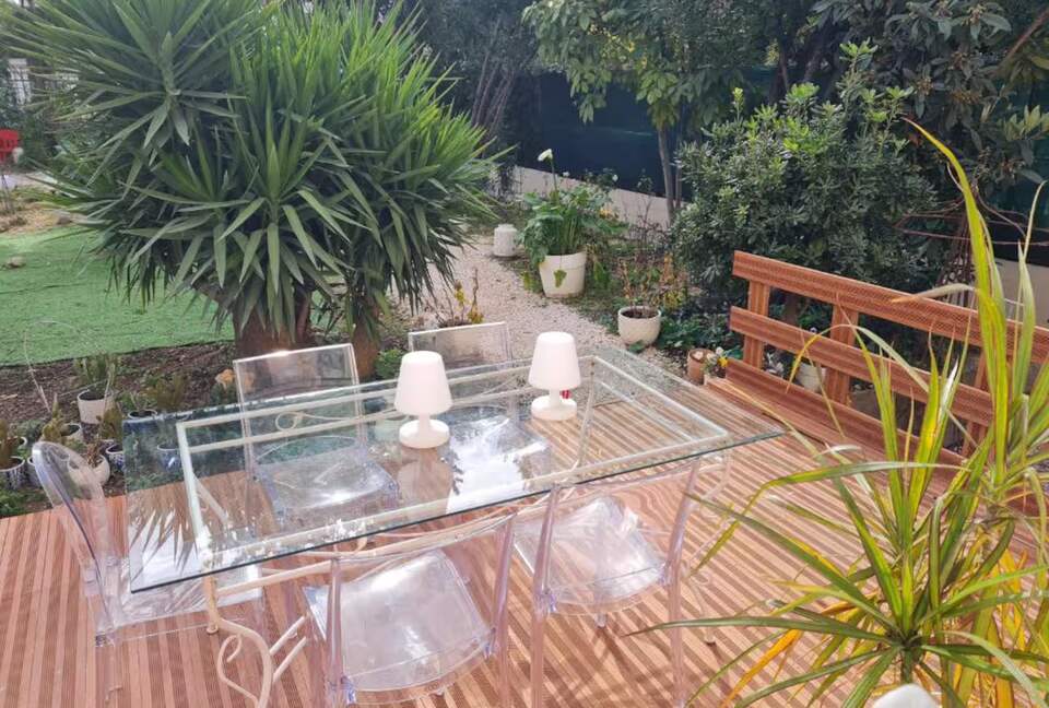 Refined Garden Townhouse in Cannes - Cannes, France