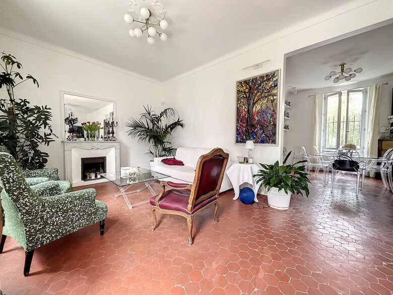Refined Garden Townhouse in Cannes - Cannes, France