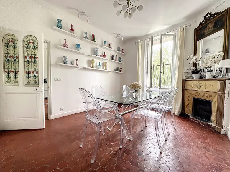 Refined Garden Townhouse in Cannes - Cannes, France