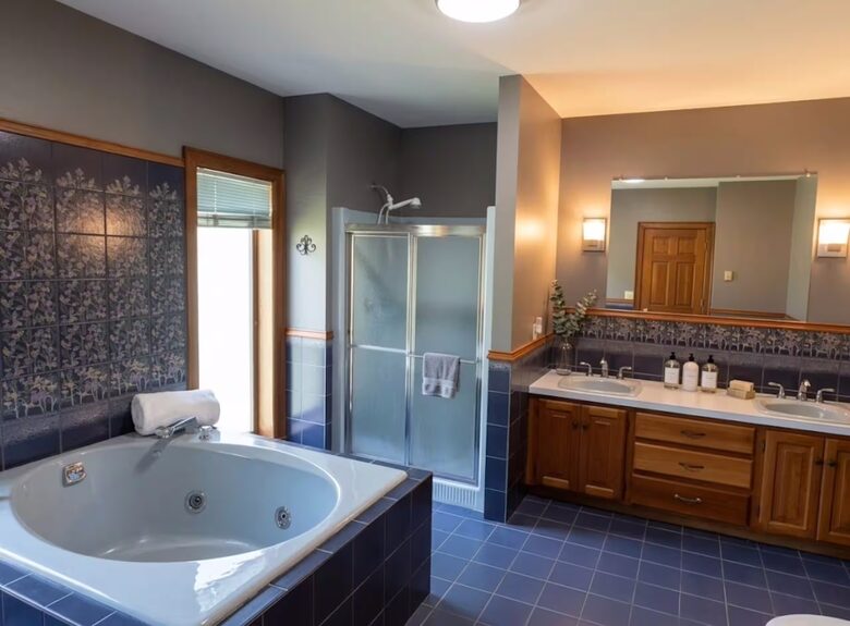 Private Lake Estate Near Holiday Valley - Ellicottville, New York