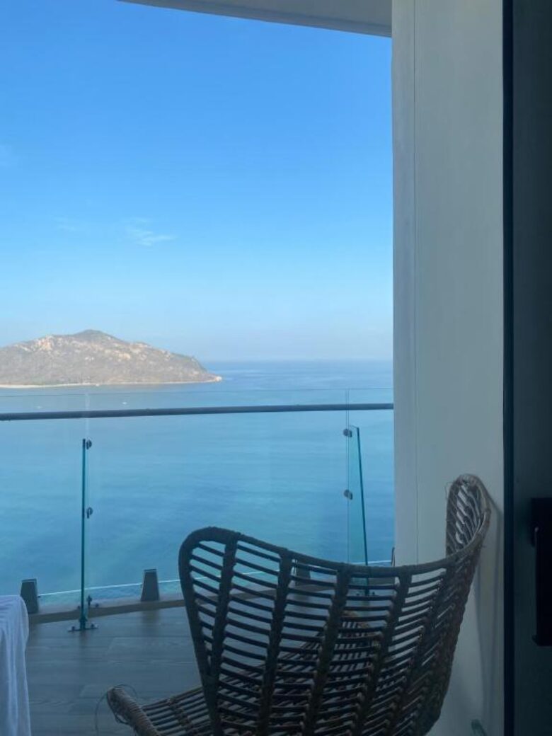 Mazatlán Beachfront Retreat with Pacific Views & Resort Amenities - Mazatlán, Mexico