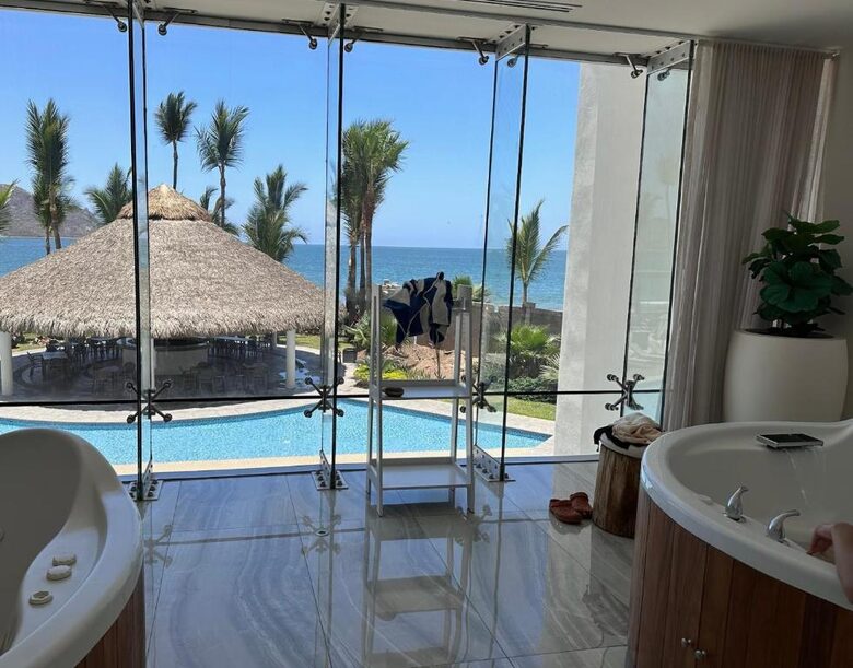 Mazatlán Beachfront Retreat with Pacific Views & Resort Amenities - Mazatlán, Mexico