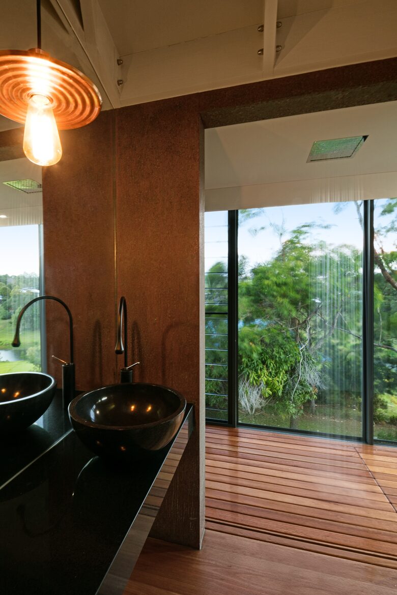 Australia - Lake Tinaroo Hinterland Retreat - Yungaburra, Australia