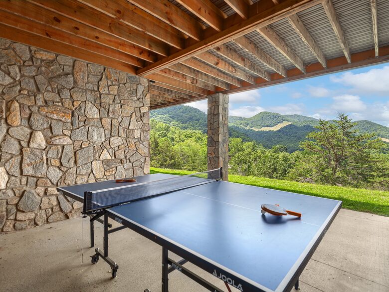 Private Western North Carolina Estate with Panoramic Mountain Views - Clyde, North Carolina