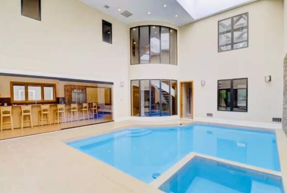 McLean Estate with Indoor Pool Near Washington DC - McLean, Virginia