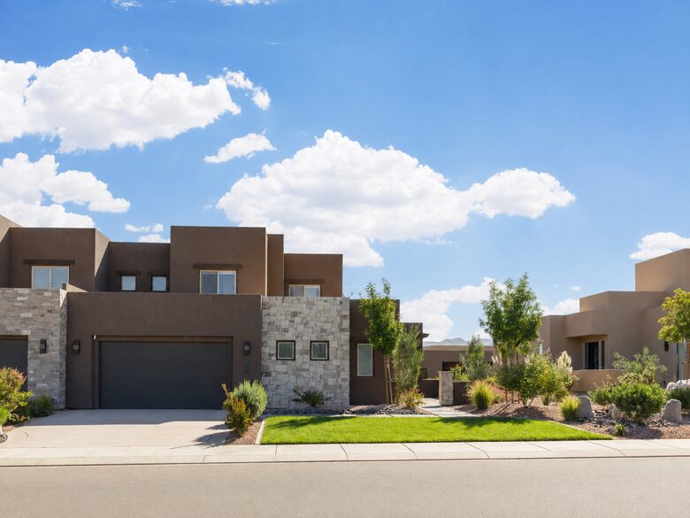 Spacious TAVA Resort Retreat near Sand Hollow Reservoir & Zion - Hurricane, Utah