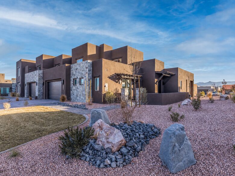 Spacious TAVA Resort Retreat near Sand Hollow Reservoir & Zion - Hurricane, Utah