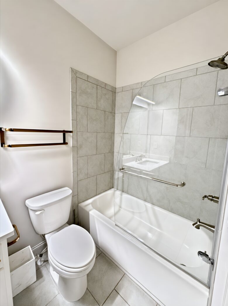 Designer Brookhaven Townhome Near Atlanta - Brookhaven, Georgia