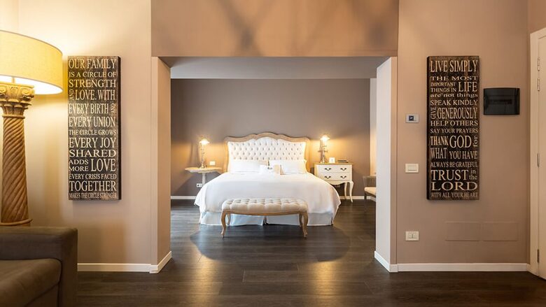 Suite Seneca - Azzano San Paolo, Bergamo, Italy