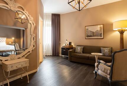 Suite Seneca - Azzano San Paolo, Bergamo, Italy