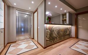 Suite Seneca - Azzano San Paolo, Bergamo, Italy