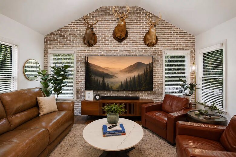 Stylish Intown Atlanta Retreat with Firepit near Piedmont Park - Atlanta, Georgia