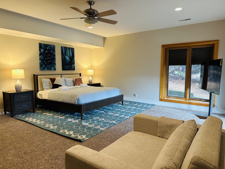McLean Estate with Indoor Pool Near Washington DC - McLean, Virginia