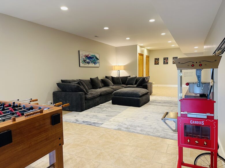 McLean Estate with Indoor Pool Near Washington DC - McLean, Virginia