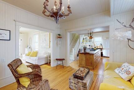 Seaside Garden House | Havre-Aubert - Havre-Aubert, Canada