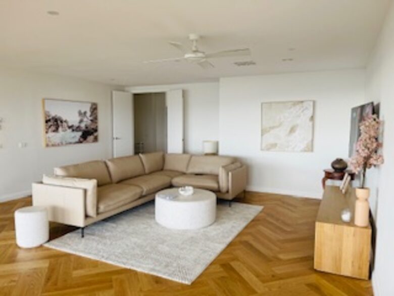 Mount Martha Home with Port Phillip Bay Sunsets - Melbourne, Australia