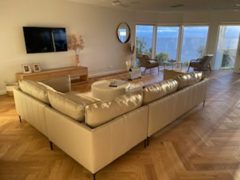 Mount Martha Home with Port Phillip Bay Sunsets - Melbourne, Australia