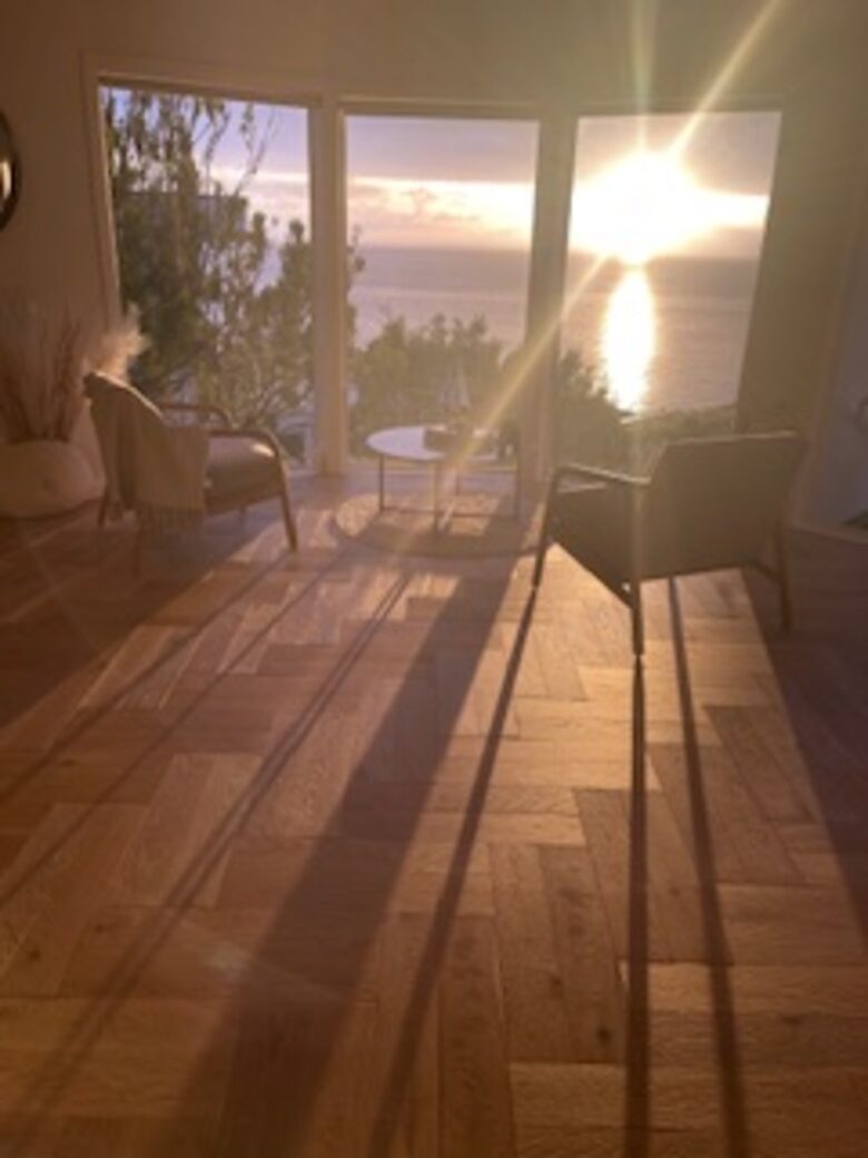 Mount Martha Home with Port Phillip Bay Sunsets - Melbourne, Australia