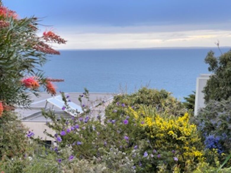 Mount Martha Home with Port Phillip Bay Sunsets - Melbourne, Australia