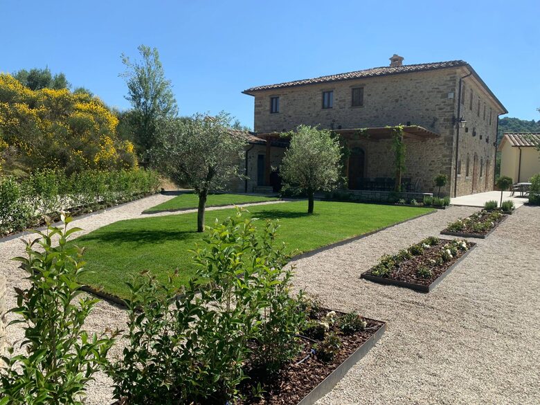 Secluded Stone Farmhouse with Pool & Sweeping Umbrian Views - Montone, Italy