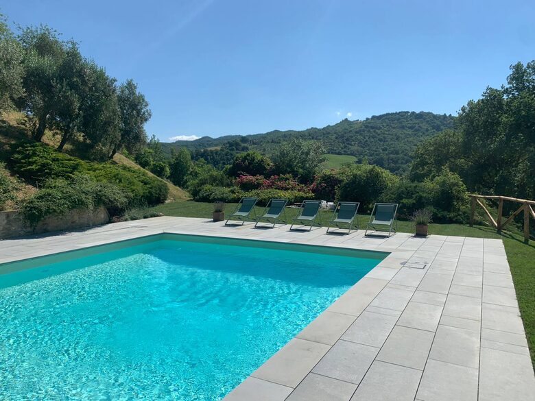 Secluded Stone Farmhouse with Pool & Sweeping Umbrian Views - Montone, Italy