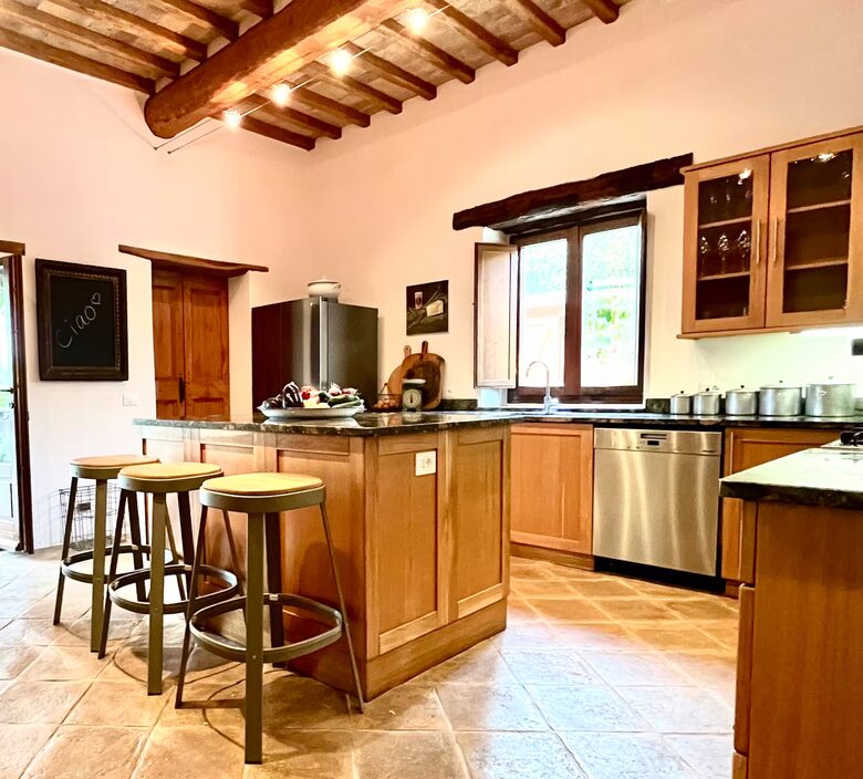 Secluded Stone Farmhouse with Pool & Sweeping Umbrian Views - Montone, Italy