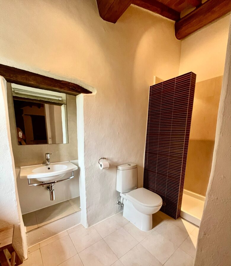 Secluded Stone Farmhouse with Pool & Sweeping Umbrian Views - Montone, Italy