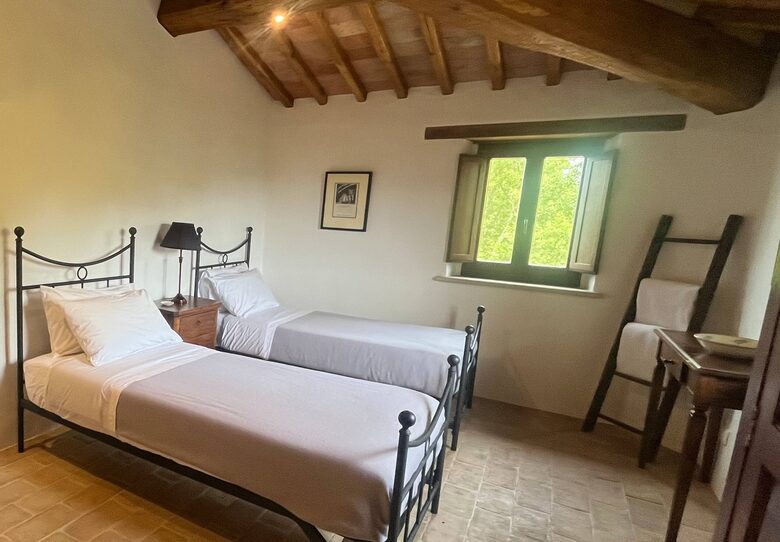 Secluded Stone Farmhouse with Pool & Sweeping Umbrian Views - Montone, Italy