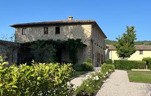 Secluded Stone Farmhouse with Pool & Sweeping Umbrian Views - Montone, Italy