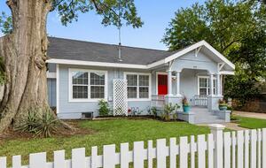 Charming Historic Home Near Downtown Brenham - Brenham, Texas