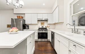 Charming Historic Home Near Downtown Brenham - Brenham, Texas