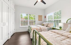 Charming Historic Home Near Downtown Brenham - Brenham, Texas