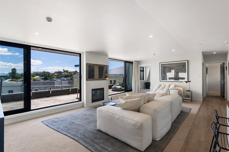 Devonport Penthouse with Harbour Views and Ferry Access - Auckland, New Zealand