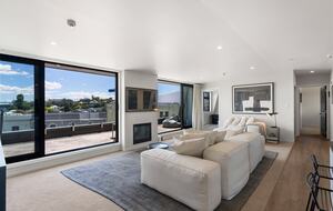 Devonport Penthouse with Harbour Views and Ferry Access - Auckland, New Zealand