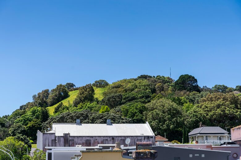 Devonport Penthouse with Harbour Views and Ferry Access - Auckland, New Zealand