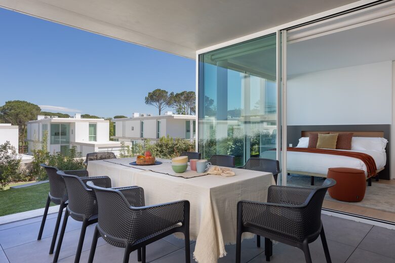 Contemporary Garden Residence at Camiral - Caldes de Malavella, Girona, Spain