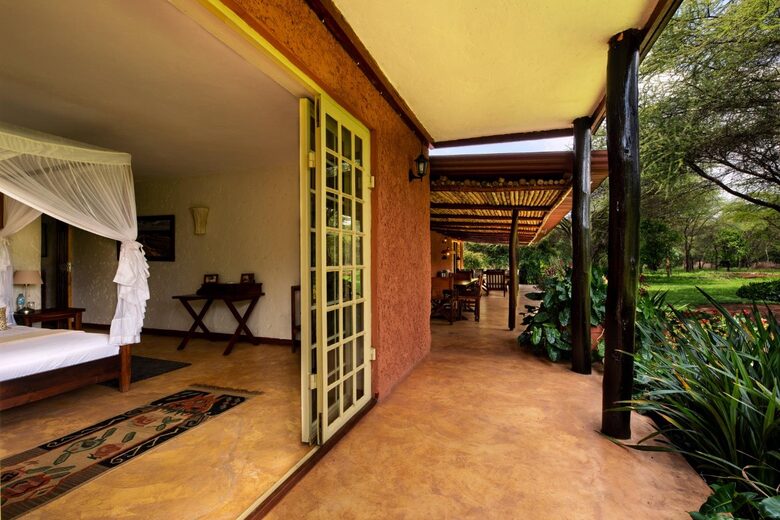 Private Courtyard Villa with Chef at Kili Golf - Usa River, Tanzania