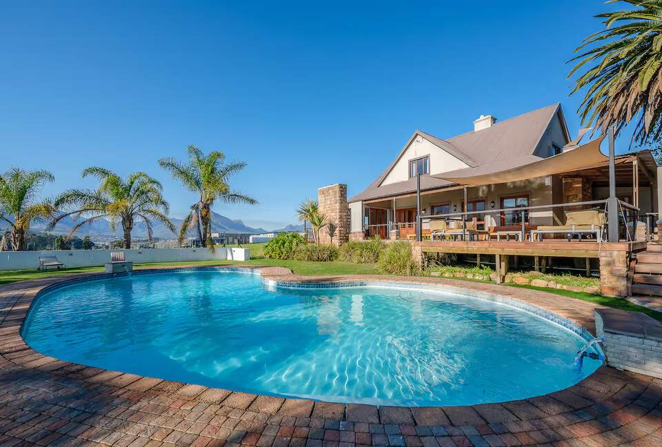 Stellenbosch Vineyard Manor - Stellenbosch, South Africa
