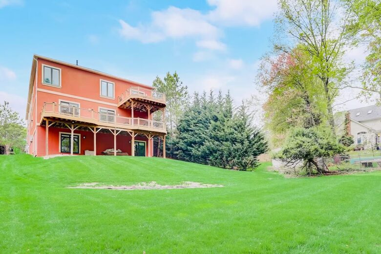 McLean Estate with Indoor Pool Near Washington DC - McLean, Virginia