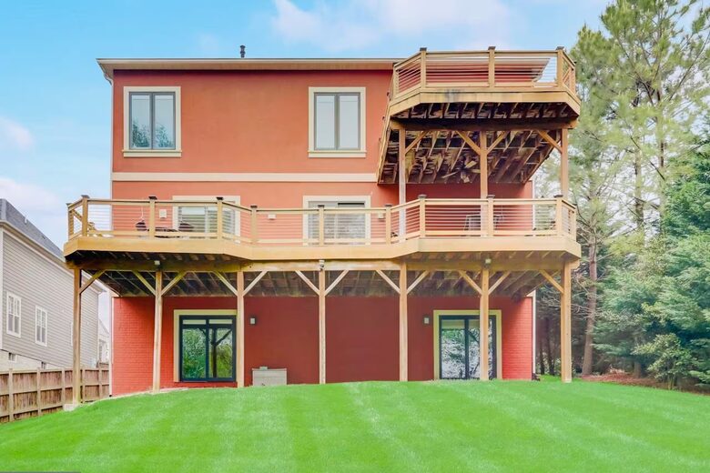 McLean Estate with Indoor Pool Near Washington DC - McLean, Virginia