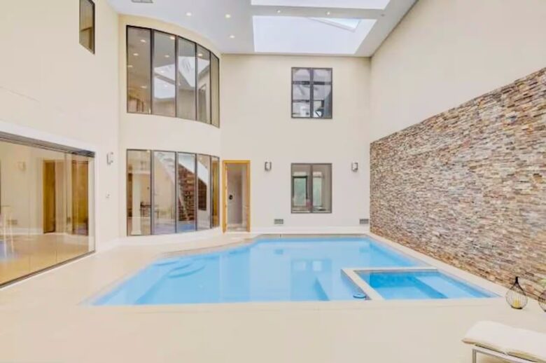 McLean Estate with Indoor Pool Near Washington DC - McLean, Virginia