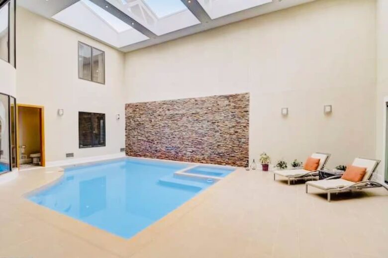McLean Estate with Indoor Pool Near Washington DC - McLean, Virginia